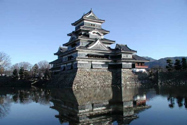 زیباترین قصرهای جهان را تماشا کنید 11 زیباترین قصرهای جهان