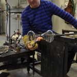 جای آیفون شیشه ای 4