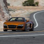 نگاهی به آئودیR8 V10 تیونینگ ۵۲۵ اسب بخاری +عکس و فیلم 5 2014 Audi R8 Spyder front three quarter turn
