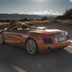 نگاهی به آئودیR8 V10 تیونینگ ۵۲۵ اسب بخاری +عکس و فیلم 7 2014 Audi R8 Spyder rear three quarters in motion