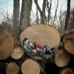 jana js paint figures enclosed in tree trunk circles designboom 02