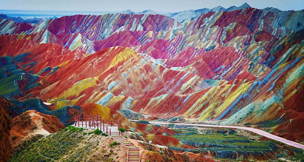کوه های دیدنی و رنگارنگ چین