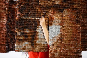 خلق اثر هنری جالب با 20 هزار چای کیسه ای