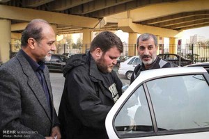 محمد مایلی‌کهن در مسیر اعزام به زندان اوین