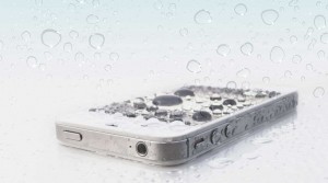 روشی جالب برای ضد آب کردن گوشی آیفون
