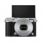 نگاهي به دوربين عكاسي زيبا و خارق العاده Nikon 1 J5 + عكس و فيلم 9 j5 sl 10 30 pd selfie front 1 620x586