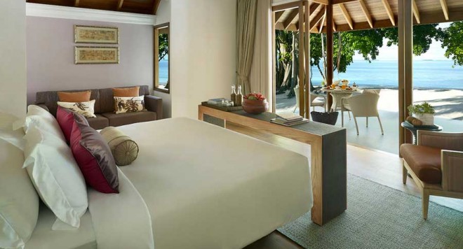 سفری به زیباترین جزیرهی مرجانی و توریستی دنیا + عکس 14 Beach Villa