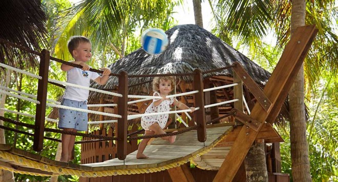 سفری به زیباترین جزیرهی مرجانی و توریستی دنیا + عکس 5 kids club B