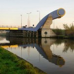 نگاهی به معماری خاص و جالب ۹ پل دیدنی در جهان + عکس 38 mihanpost 34