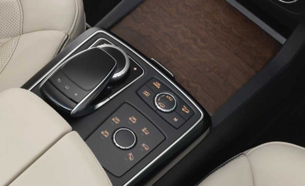 نگاهی به خودرو مدرن و دیدنی مرسدس بنز GLS مدل ۲۰۱۷ + عکس 26 2017 Mercedes AMG GLS 4