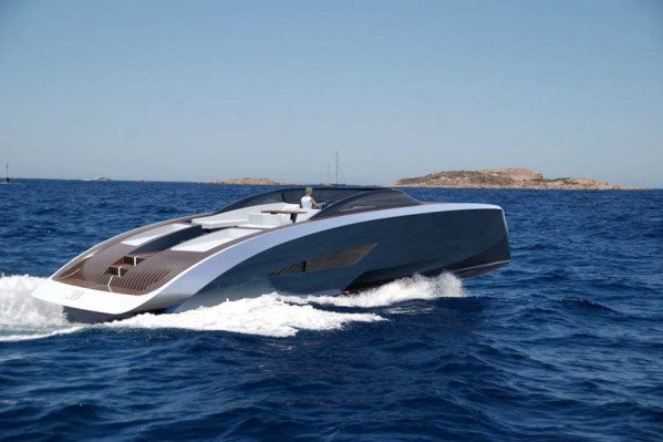 Bugatti returns to boats with the carbon fiber mihanpost 4