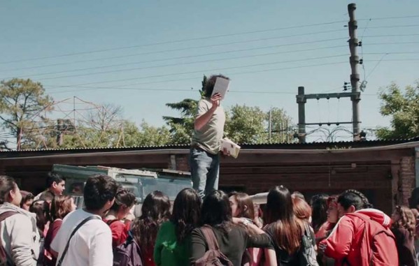 Library tanks Argentine artist 10