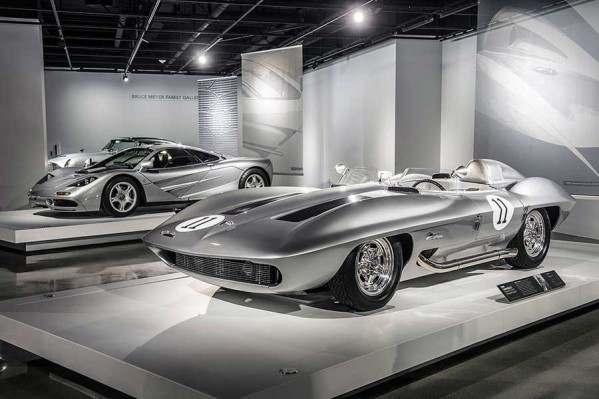 Petersen Museums mihanpost 11