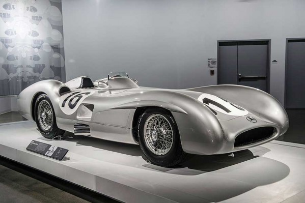 Petersen Museums mihanpost 12