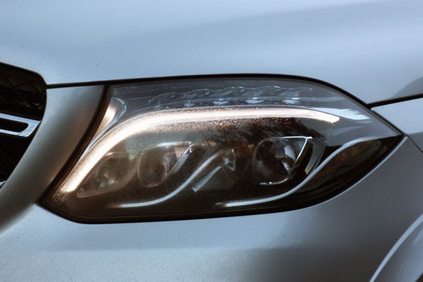 نگاهی به خودرو مدرن و دیدنی مرسدس بنز GLS مدل ۲۰۱۷ + عکس 9 mercedes benz 2017 7