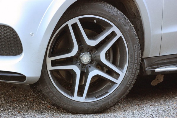 نگاهی به خودرو مدرن و دیدنی مرسدس بنز GLS مدل ۲۰۱۷ + عکس 11 mercedes benz 2017 8