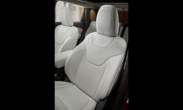 جیپ چروکی اورلند ۲۰۱۶ شاسی بلندی لوکس + عکس 7 2016 Jeep Cherokee Overland 7