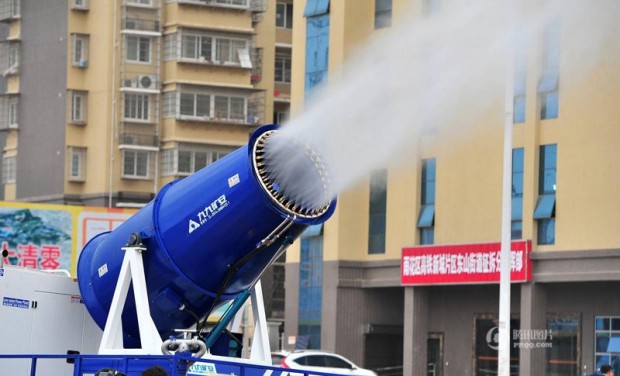 Chinese cities are using this “mist cannon” to shoot 4