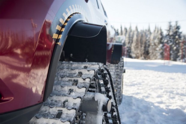 کیت اسنوموبیل شرکت نیسان با قابلیت عبور از تپهها پوشیده از برف + عکس 8 Nissan kits for cars to snowmobiles 10