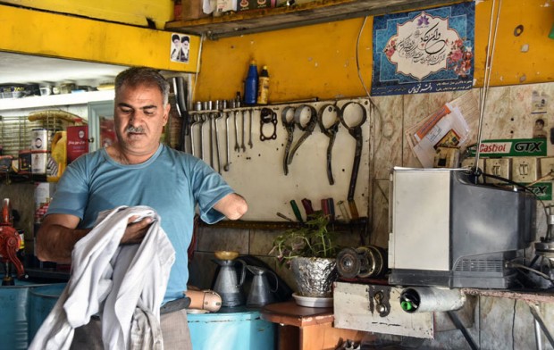 شغل جالب جانباز ۷۰ درصد اصفهانی سوژه رسانه شد + عکس 3 محمد شاه نظری جانباز 3