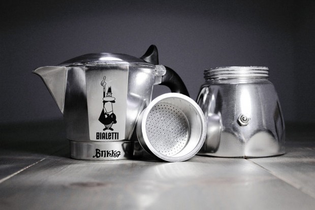 رناتو بیالتی، طبق وصیت نامهاش داخل قهوه جوش دفن شد ؟! 8 alfonso bialetti 4