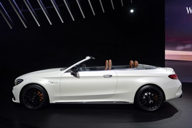 مرسدس C63 AMG کابریولت در نمایشگاه خودرو نیویورک رونمایی شد + عکس 7 2017 Mercedes AMG C63 Cabriolet mihanpost 5