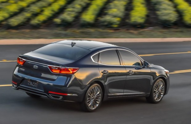 کمپانی کیا از خودرو کادنزا مدل ۲۰۱۷ خود رونمایی کرد + عکس 5 2017 kia cadenza mihanpost 4