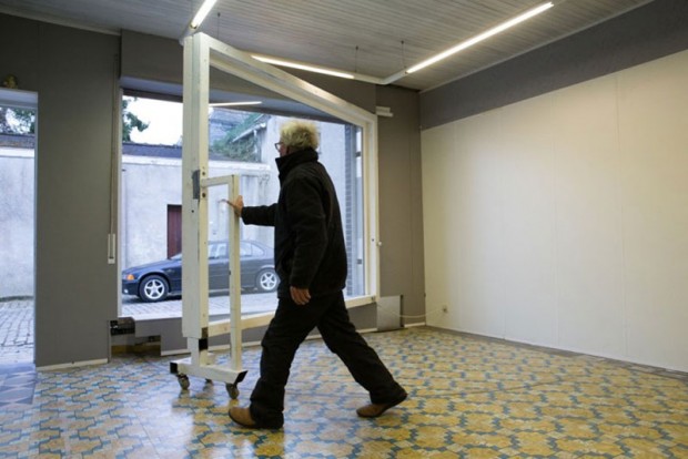 ساخت پارکینگ غیر مجاز و خلاقانه توسط یک مرد بلژیکی + عکس 13 Garage fun 10