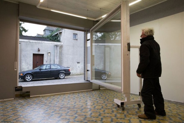 ساخت پارکینگ غیر مجاز و خلاقانه توسط یک مرد بلژیکی + عکس 12 Garage fun 5 1