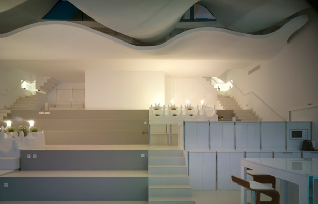 معماری دیدنی اقامتگاهی فلزی در دل صخرههای سواحل مدیترانه + عکس 12 gilbartolome architects house on the cliff granada mihanbana 8