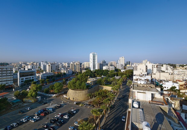 nouvels pixelated white walls tower in cyprus mihanpost 12