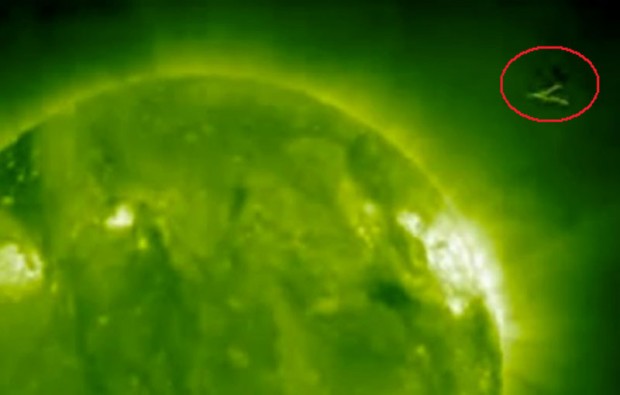 ufo around the Sun 2