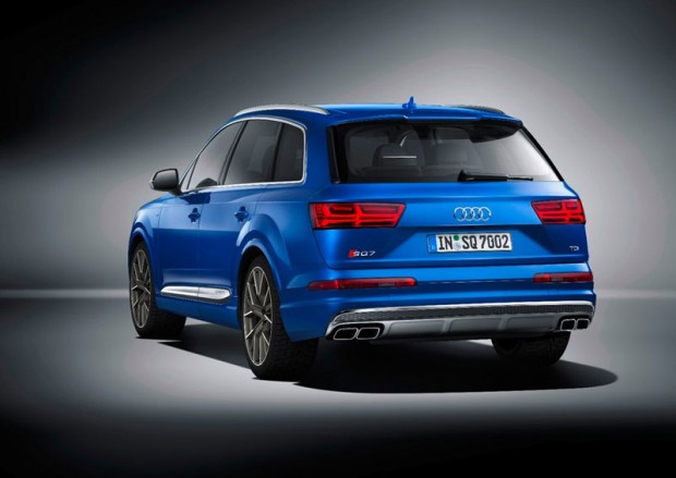 آئودی SQ7 دیزلی شاسی بلندی با توربوشارژر الکتریکی 7 آئودی SQ7 2