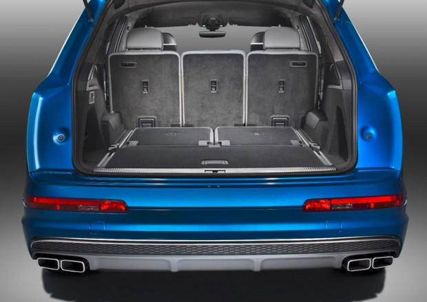 آئودی SQ7 دیزلی شاسی بلندی با توربوشارژر الکتریکی 9 آئودی SQ7 7