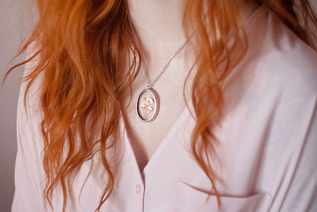 جواهرات شیشه‌ای هنرمند روسی