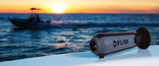 با دوربین Scout Tk شبهای تاریک را به روشنی تماشا کنید 3 دوربین دید در شب Scout TK