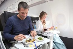 تغییر حس چشایی و مزه غذا در هواپیما