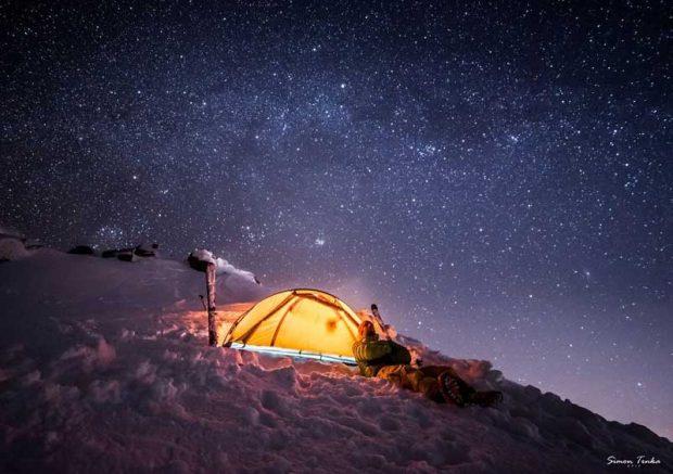 قرارهای عاشقانه یک زوج ماجراجو بر فراز کوهها برفی + عکس 14 We Are Dating On The Tops Of The Mountains mihanpost 7