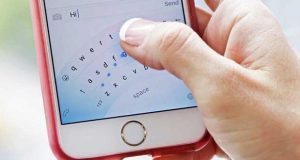 نرم‌افزار کیبورد قابل استفاده با یک دست برای گوشی‌های آیفون