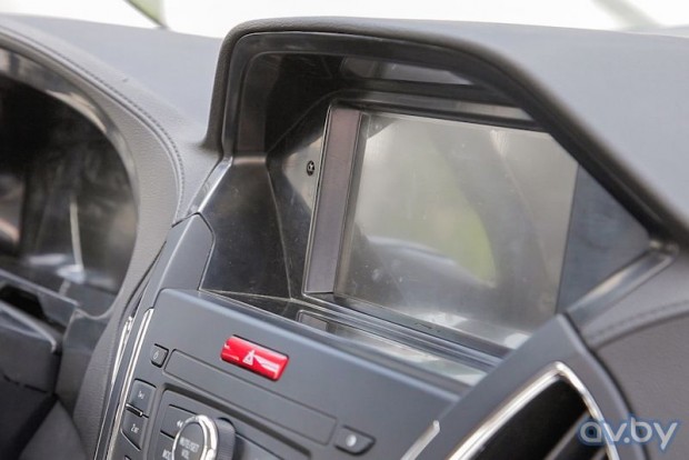 شاسی بلند لیفان X80