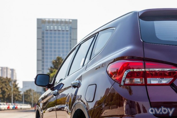 شاسی بلند لیفان X80