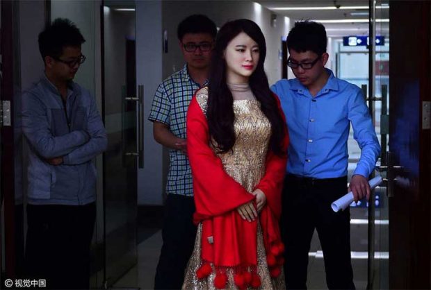 شبیه‌ترین ربات انسان نمای جهان