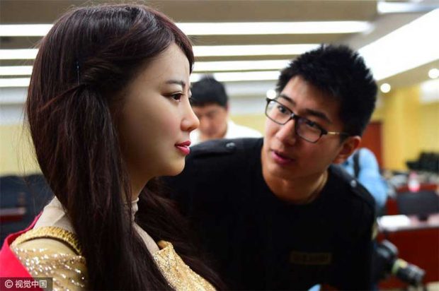 شبیه‌ترین ربات انسان نمای جهان