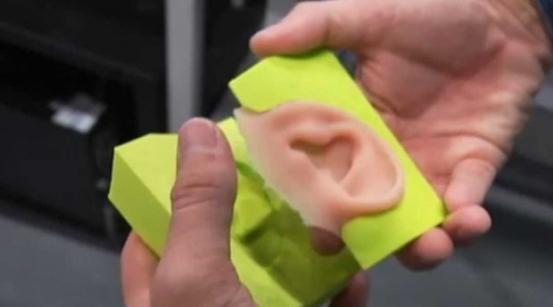 تولید پروتز لاله گوش با فناوری چاپ سه بعدی