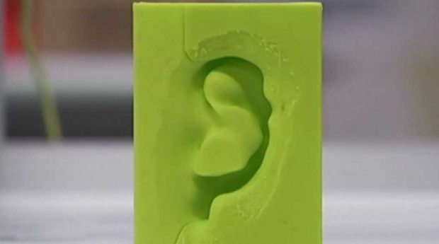 تولید پروتز لاله گوش با فناوری چاپ سه بعدی