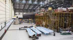 شاتل Stratolaunch