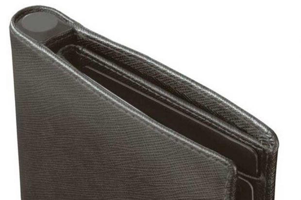 با خرید نوماد یک کیف پول با پاوربانک داشته باشید 9 با خرید نوماد یک کیف پول با پاوربانک داشته باشید