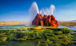 فواره طبیعی یا آب‌فشان فلای Fly Geyser