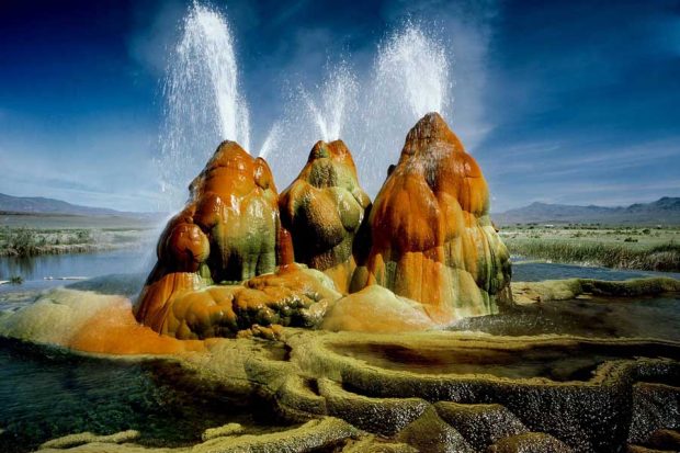 فواره طبیعی فلای پدیده خارق العاده ساخته دست بشر ! 9 فواره طبیعی یا آبفشان فلای Fly Geyser