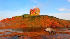 فواره طبیعی یا آب‌فشان فلای Fly Geyser